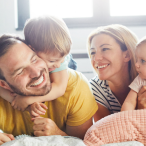 Eltern-Kind-Therapie ‒ wie Eltern und Kleinkinder gemeinsam unterstützt werden können Eltern-Kind-Therapie ‒ wie Eltern und Kleinkinder gemeinsam unterstützt werden können