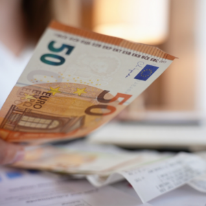 Wie hoch ist der Verdienst als Heilpraktiker? ‒ zwischen Wunschzahl und Wirklichkeit Wie hoch ist der Verdienst als Heilpraktiker? ‒ zwischen Wunschzahl und Wirklichkeit
